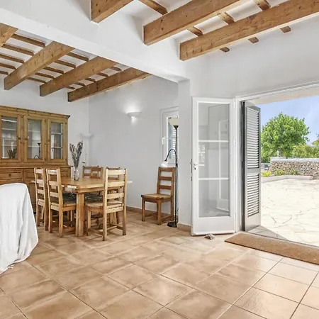 Biniatzau الايور