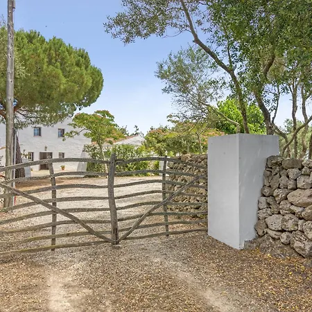 Biniatzau الايور